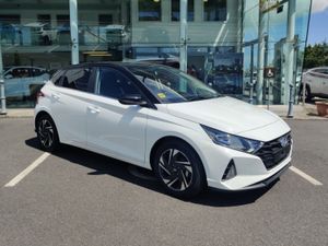 Hyundai i20 Hatchback, Petrol, 2022, White