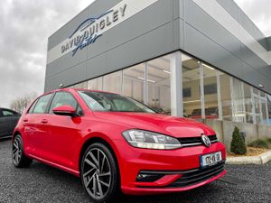 Volkswagen Golf Hatchback, Petrol, 2017, Red