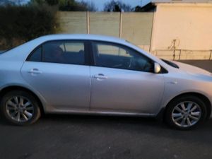 Toyota Corolla Saloon, Petrol, 2007, Silver