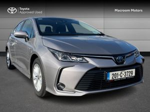 Toyota Corolla Saloon, Hybrid, 2020, null