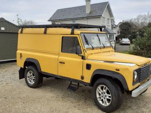LAND ROVER Defender SUV, Diesel, 2000, Yellow