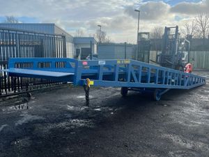 Forklift container mobile loading ramp - Image 3