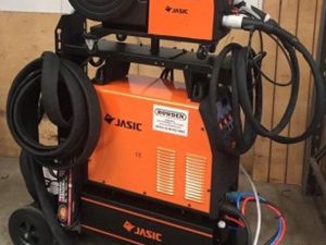 Mig Welder 110V - Image 4