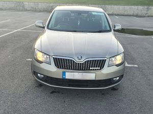 Skoda Superb Hatchback, Diesel, 2013, Beige