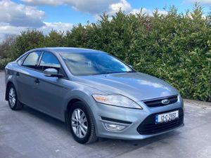 Ford Mondeo Saloon, Diesel, 2012, Silver