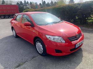 Toyota Corolla Saloon, Diesel, 2008, Red