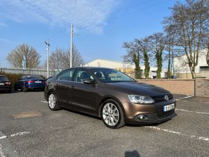 Volkswagen Jetta Saloon, Diesel, 2012, Brown