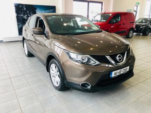 Nissan Qashqai Hatchback, Diesel, 2014, Brown