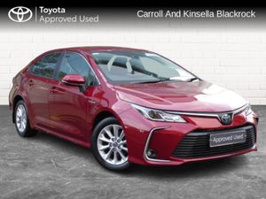 Toyota Corolla Saloon, Hybrid, 2020, Red