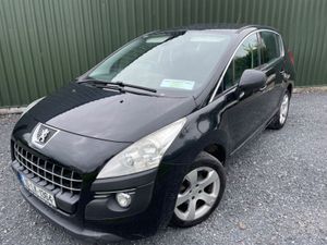 Peugeot 3008 MPV, Diesel, 2010, Black