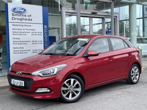 Hyundai i20 Hatchback, Petrol, 2016, Red