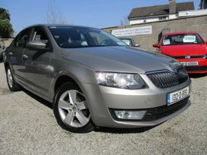 Skoda Octavia Hatchback, Diesel, 2013, Beige