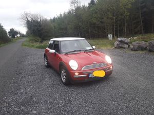 Mini Cooper Hatchback, Petrol, 2004, Red