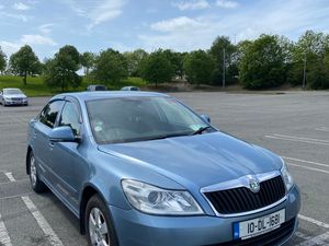 Skoda Octavia Hatchback, Diesel, 2010, Grey