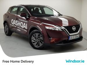 Nissan Qashqai MPV, Petrol, 2021, Red