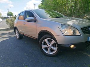 Nissan Qashqai Hatchback, Diesel, 2010, Silver