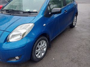 Toyota Yaris Hatchback, Petrol, 2011, Blue