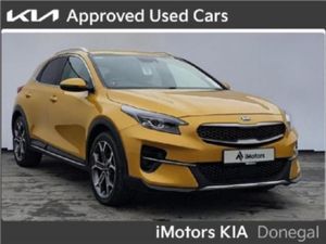 KIA Xceed Hatchback, Petrol, 2019, Yellow
