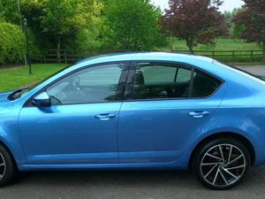 Skoda Octavia Saloon, Diesel, 2015, Blue