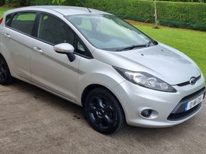 Ford Fiesta Hatchback, Petrol, 2010, Silver