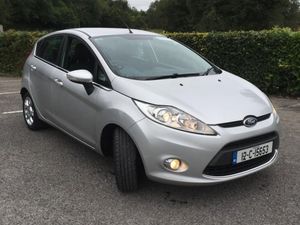 Ford Fiesta Hatchback, Petrol, 2012, Silver