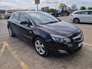 Opel Astra Hatchback, Diesel, 2011, Black
