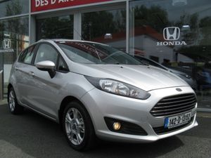 Ford Fiesta Hatchback, Petrol, 2014, Silver