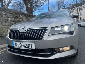 Skoda Superb Saloon, Diesel, 2017, Yellow