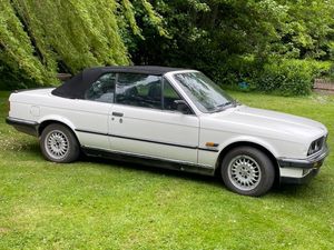 BMW Other Saloon, Petrol, 1988, White