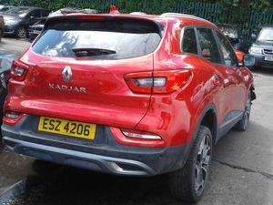 Renault Kadjar SUV, Petrol, 2020, Red