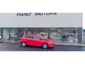Ford Focus Hatchback, Diesel, 2016, Red
