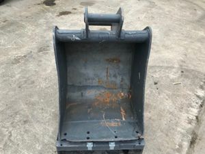 *** 24"  DIGGING BUCKET ......45mm PINS.....10H * - Image 4