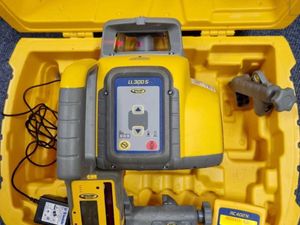 USED LASER LEVELS & PIPE LASERS - Image 4