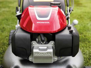 New Honda HRG466 PKE Push Lawnmower - Image 4