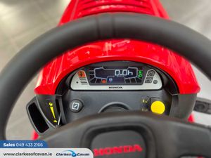 New Honda HF2417 HTE Ride-On Lawnmower - Image 3
