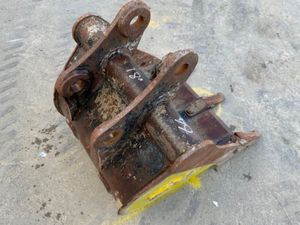 18" DIGGING BUCKET......35mm PINS.....64/18 - Image 4