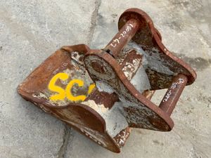 18" DIGGING BUCKET.......45mm PINS.....355. - Image 4