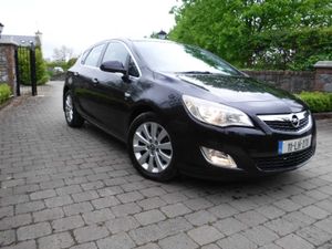 Opel Astra Hatchback, Diesel, 2011, Black