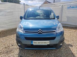 Citroen Berlingo Wheelchair Car - Image 2