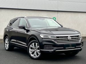 Volkswagen Touareg SUV, Diesel, 2019, Black
