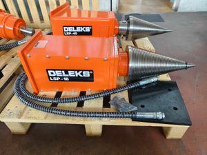 Screw log splitter for mini 3-5 Ton excavators - Image 4