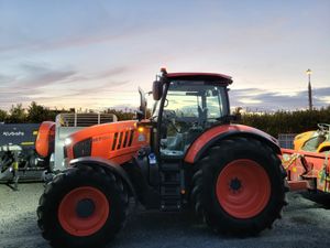 Kubota M7153 Premium  DEMO - Image 3