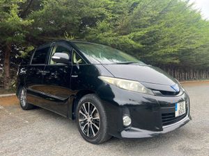 12 toyota estima 2.4 hybrid high spec - Image 3