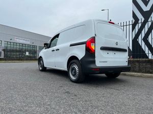 Renault Kangoo E-tech Electric MWB Panel Van - Image 3