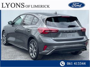Ford Focus  automatic st-line -5 Door 1.5l Ecoblu - Image 2