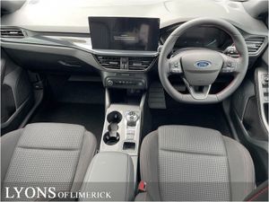 Ford Focus  automatic st-line -5 Door 1.5l Ecoblu - Image 4