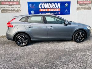 2019 (192)VOLVO V40 2.0 D2 MOMENTUM EDITION 120BHP - Image 3