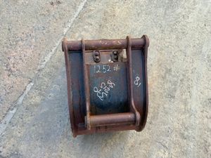 18" DIGGING BUCKET......50mm PINS.......1252. - Image 4