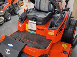 New Kubota ZD1211 Zero Turn Mower - Image 4