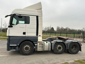152 Man 6x2 unit - Image 4